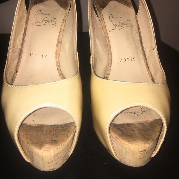 Christian Louboutin nude heels - Picture 2 of 6